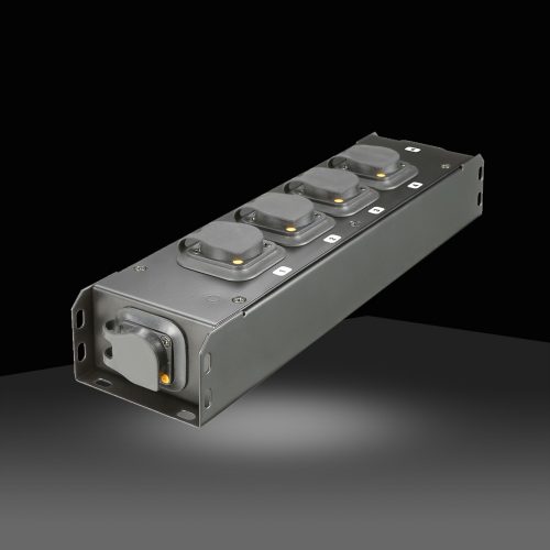 POWERCON TRUE ONE PRO PORT 4 x POWERCON TRUE ONE